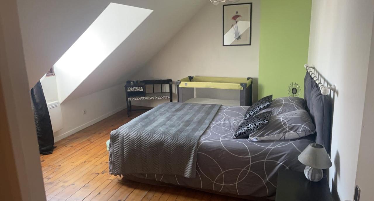 Erliz Apartment โนยง ภายนอก รูปภาพ